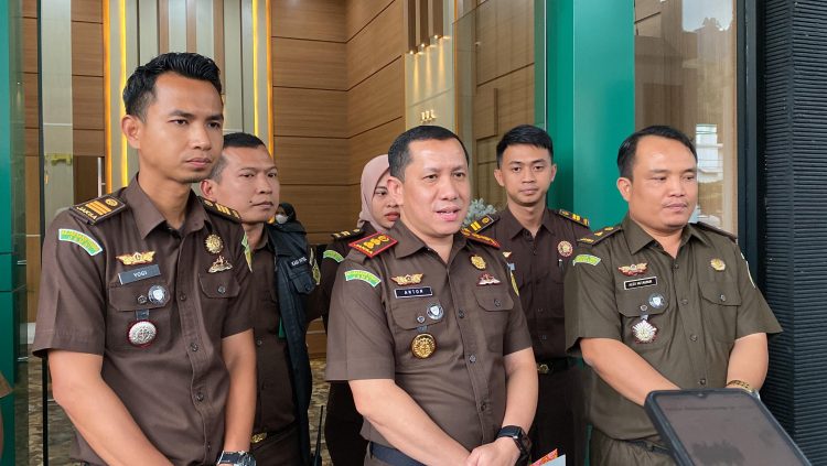 Penyidik Kejari Sungaipenuh Tahan Tiga Tersangka Korupsi Dana Hibah KONI