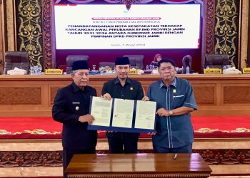 Seluruh Fraksi DPRD Jambi Sepakati Perubahan Perda RPJMD Tahun 2021-2026