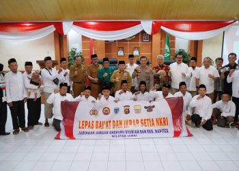 Gubernur Jambi Al Haris Saksikan Ikrar Setia NKRI Oleh Anggota Eks Napiter