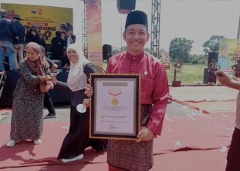Anggota DPRD Usman Halik Apresiasi Pemkab Muaro Jambi Dalam Pengelaran Senandung Jolo Pecahkan Rekor MURI