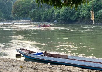 Remaja Hilang Saat Melompat Dan Renang Di Sungai Batang Merangin