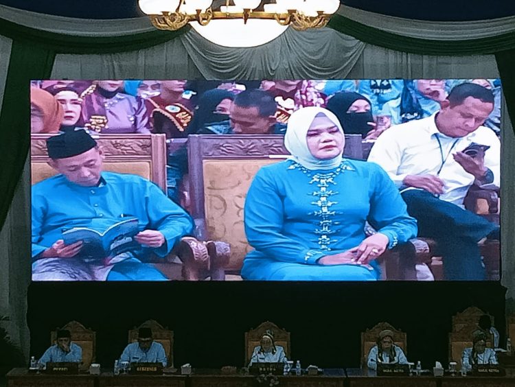 Dilla-Tanja Hadiri HUT Kabupaten Tanjabtim