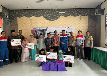 Tim Pertamina EP Jambi bersama warga