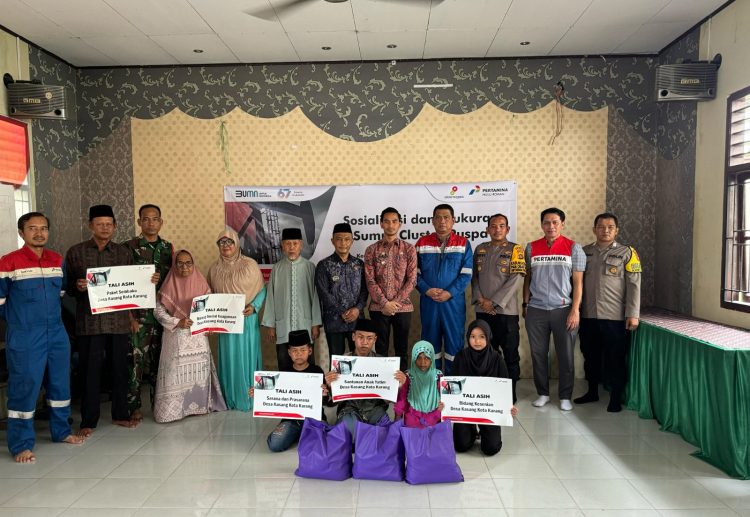 Tim Pertamina EP Jambi bersama warga